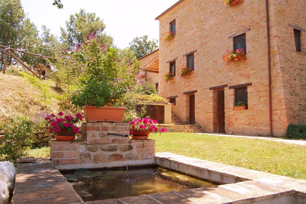 Agriturismo Serpanera Sarnano Exterior foto
