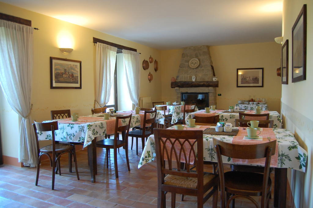 Agriturismo Serpanera Sarnano Habitación foto